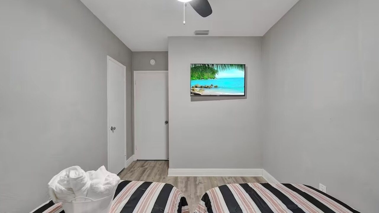 Photo of Bedroom in Golden Glades