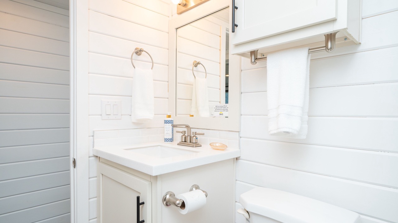 Photo of Bathroom in Parker Strip