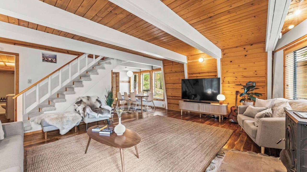 Photo of Bedroom in Tahoe Pines