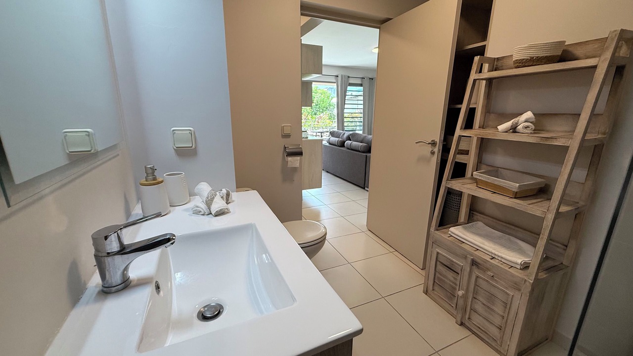 Photo of Bathroom in Papeete