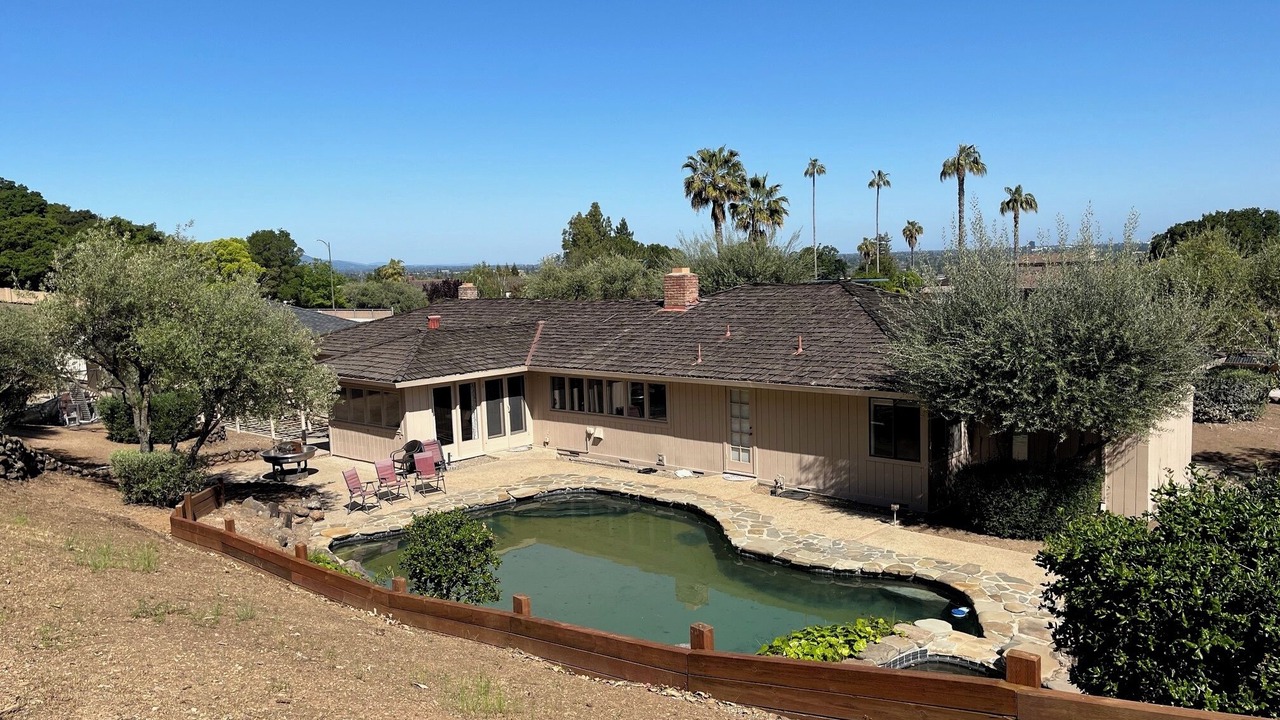 Photo of Outdoor in Cambrian