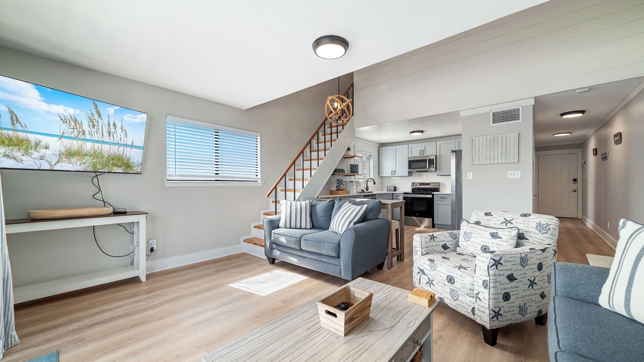 Photo of Livingroom in Orange Beach East