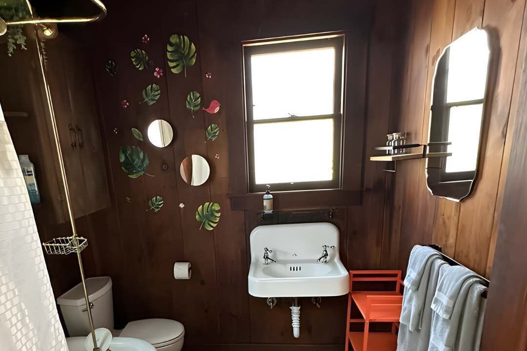 Photo of Bathroom in Downtown Berkeley