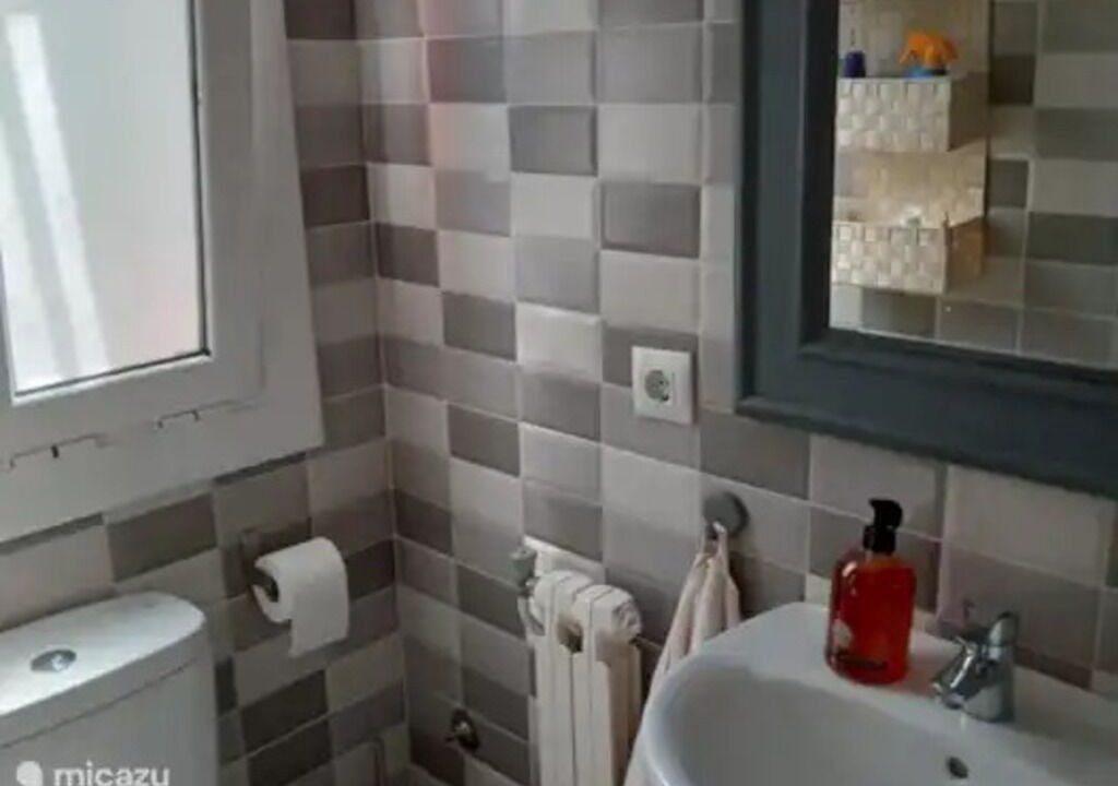 Photo of Bathroom in Passeig Maritim