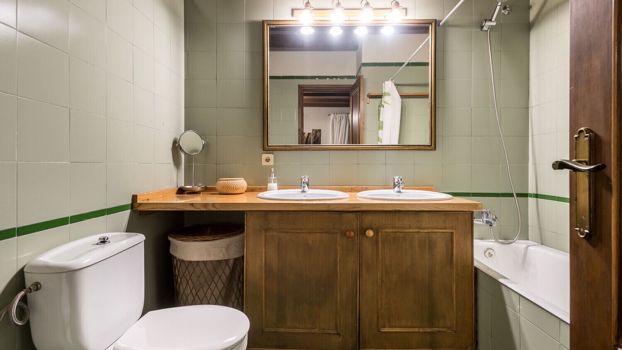 Photo of Bathroom in Pujo