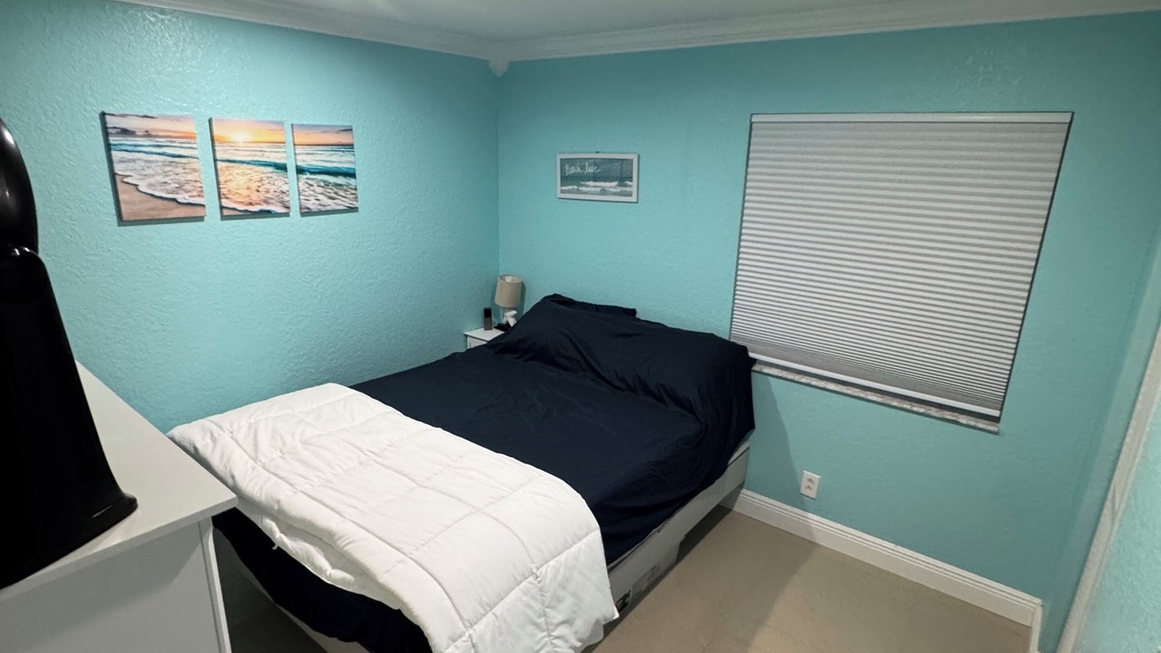 Photo of Bedroom in Deerfield Beach