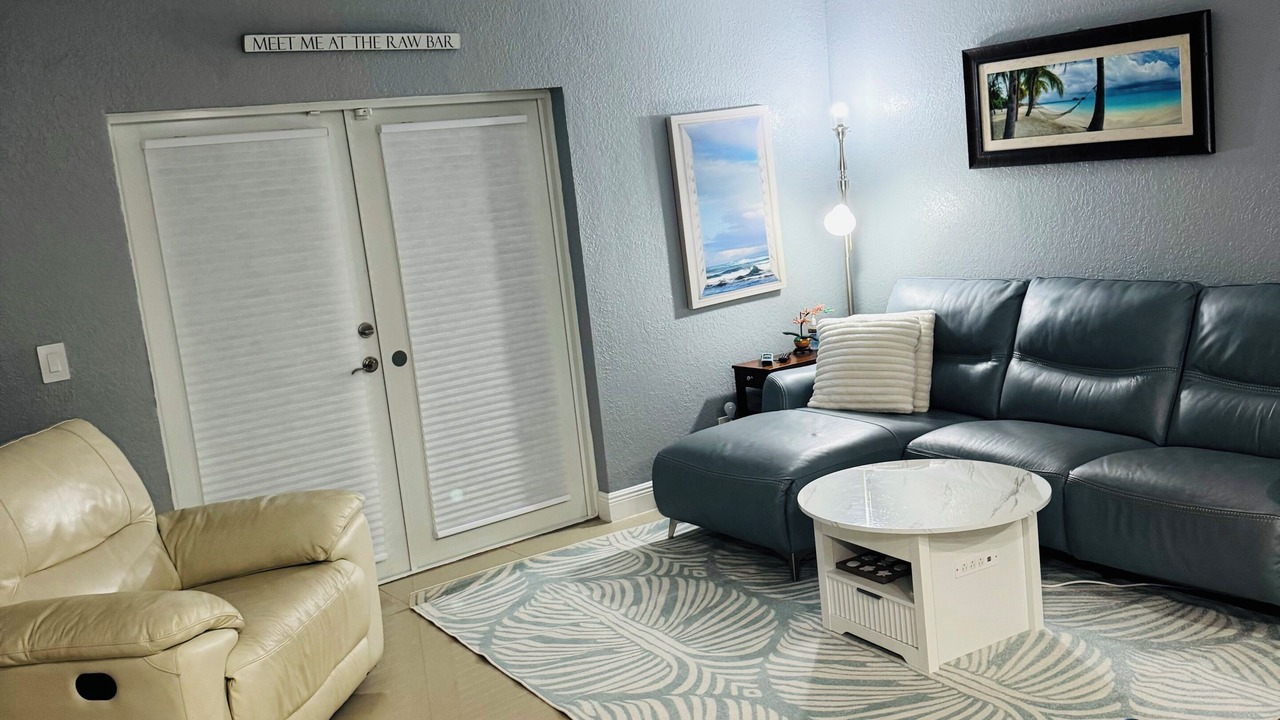 Photo of Livingroom in Deerfield Beach