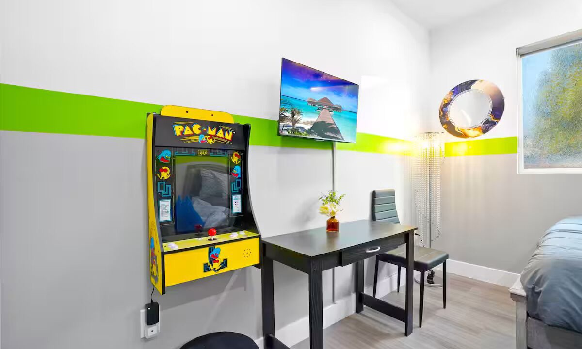 Photo of Bedroom in North Hollywood