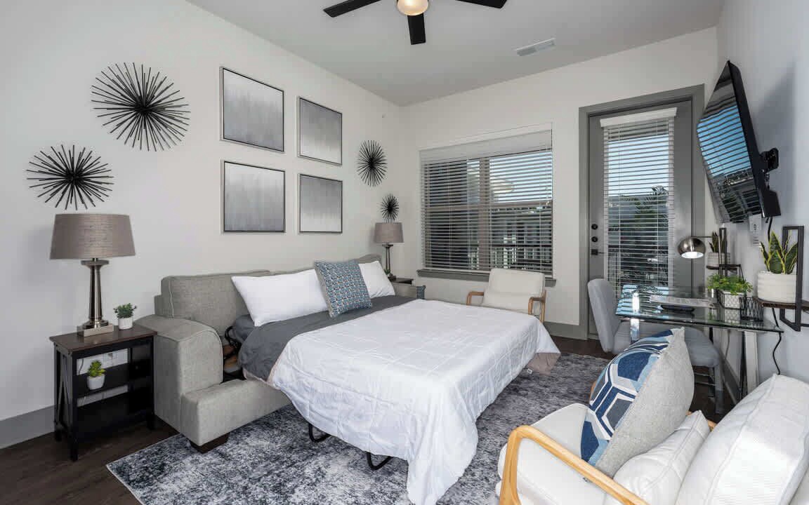 Photo of Bedroom in Crestline Heights