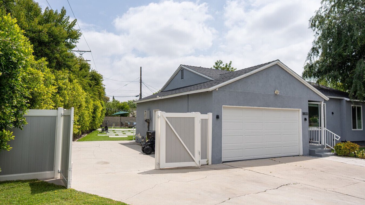 Photo of Outdoor in Reseda
