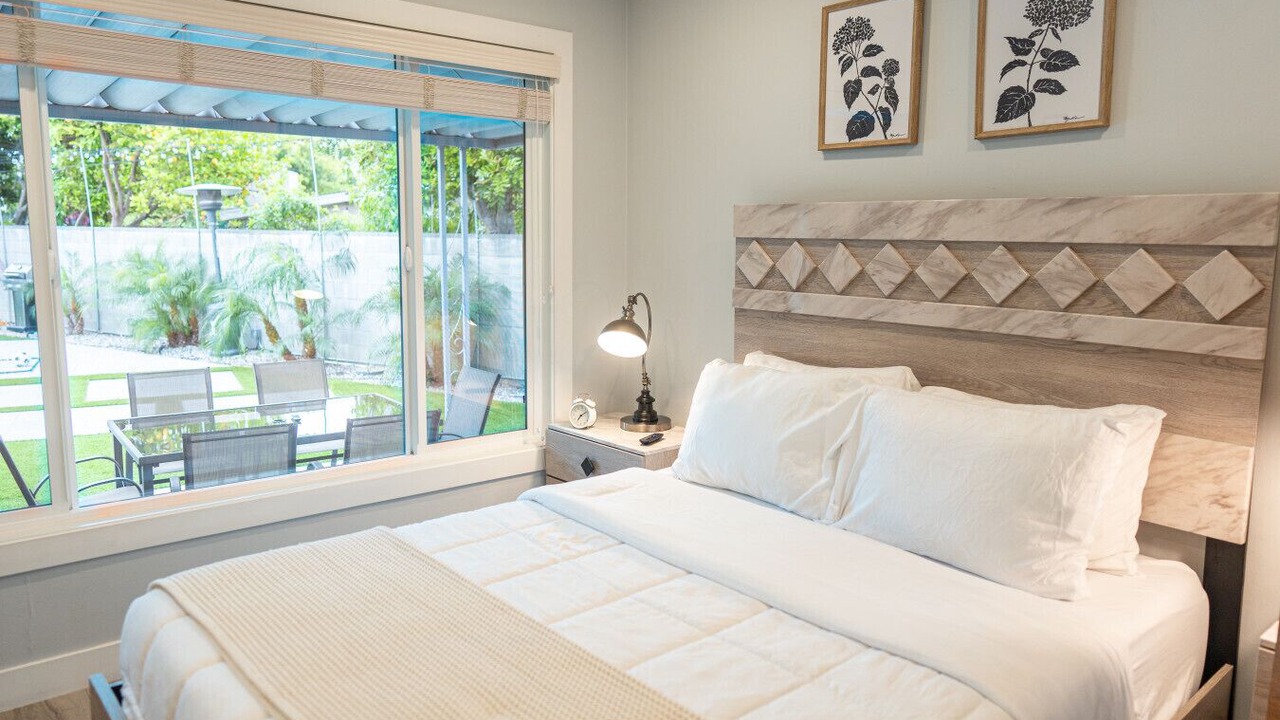 Photo of Bedroom in Reseda