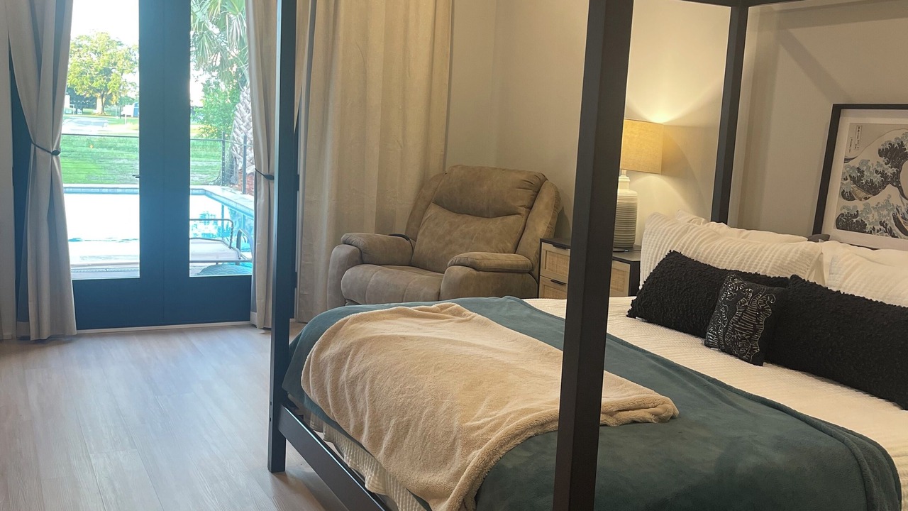 Photo of Bedroom in Gulfport