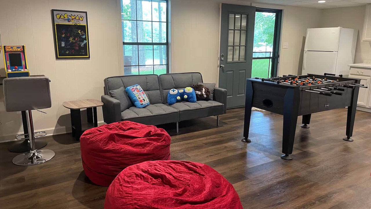 Photo of Bedroom in Northport