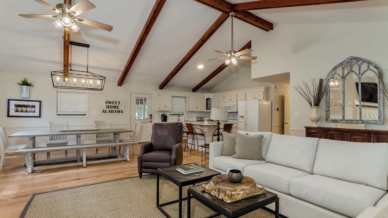 Photo of Bedroom in Northport