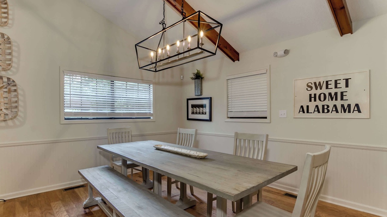 Photo of Livingroom in Northport