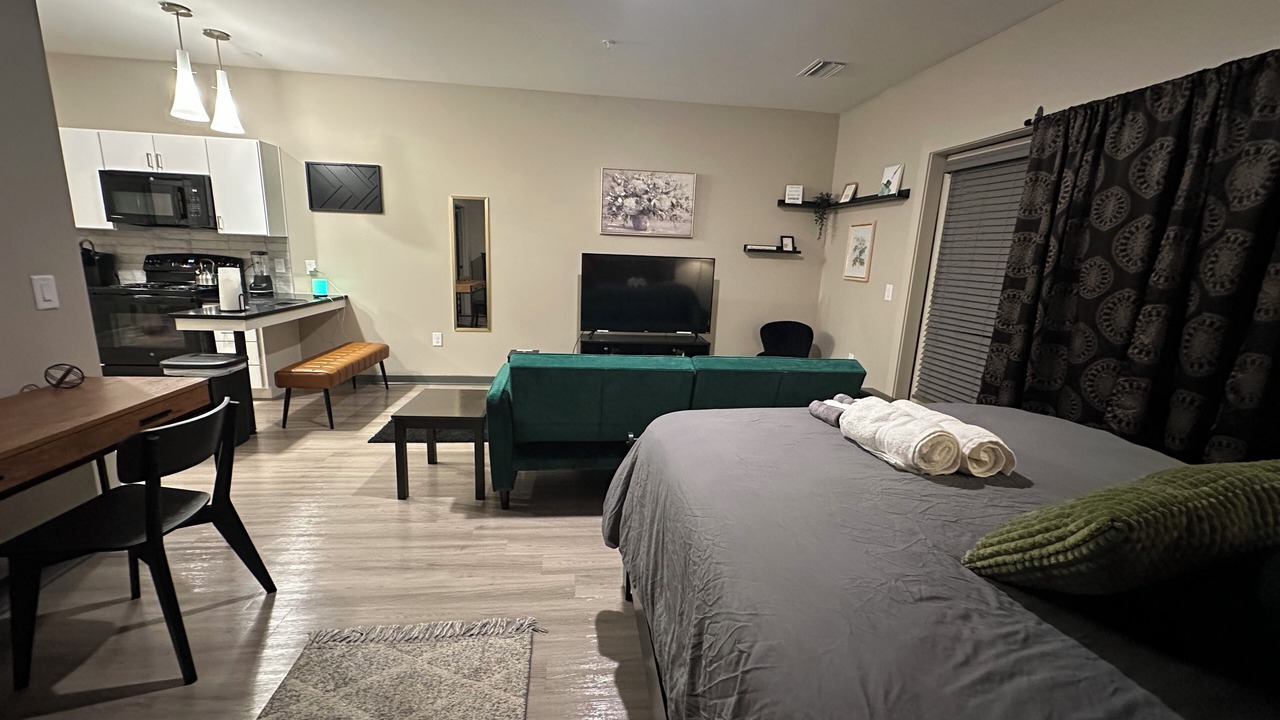 Photo of Bedroom in Uptown