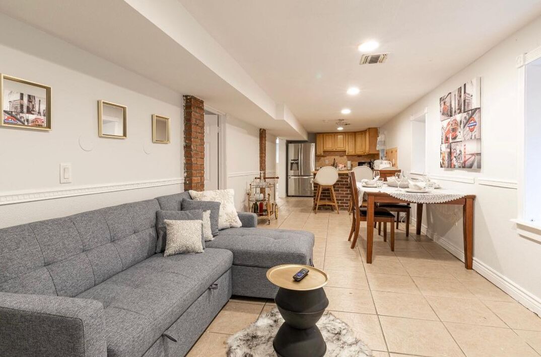 Photo of Livingroom in North Bergen