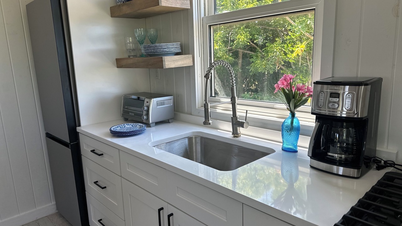 Photo of Kitchen in Green Turtle Cay