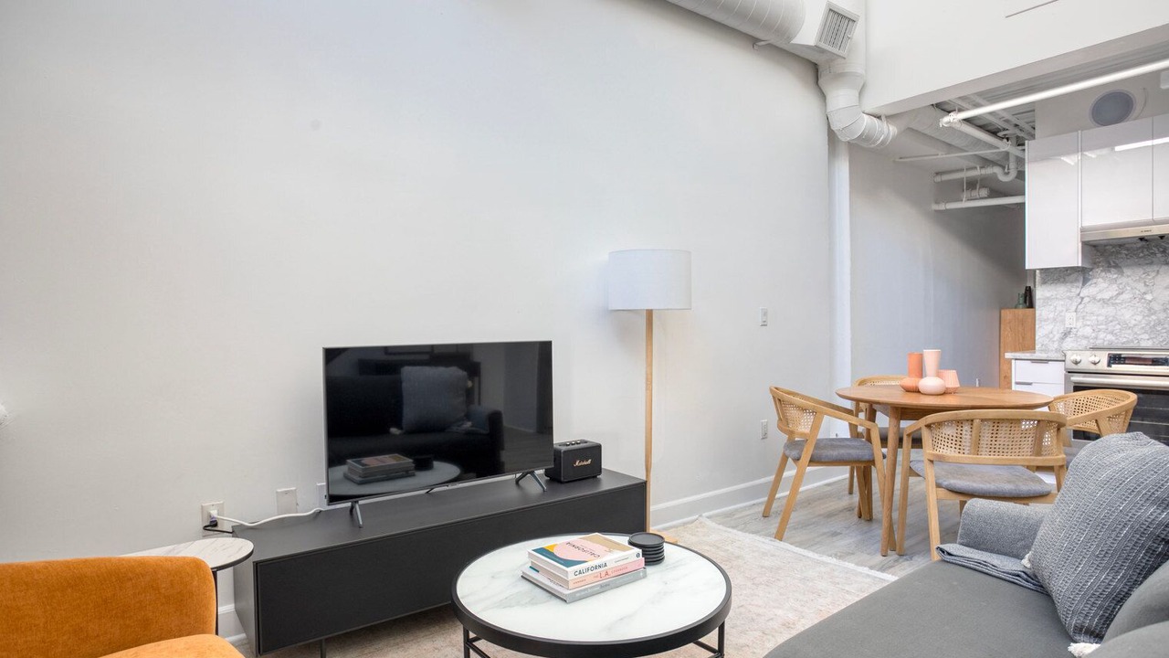 Photo of Livingroom in Historic Core