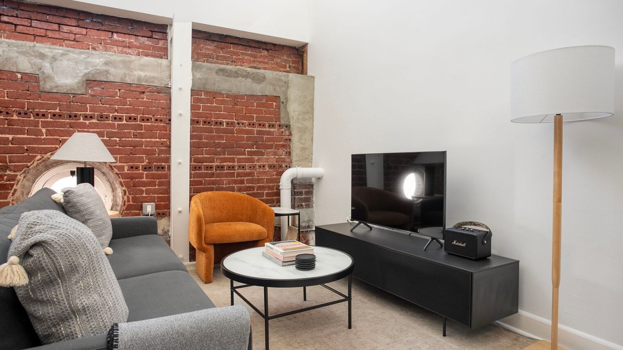 Photo of Livingroom in Historic Core