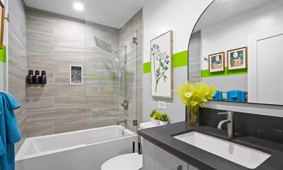 Photo of Bathroom in North Hollywood