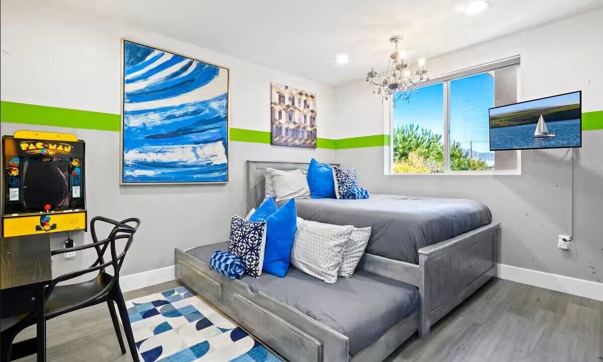 Photo of Bedroom in North Hollywood