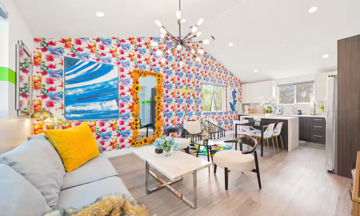 Photo of Livingroom in North Hollywood