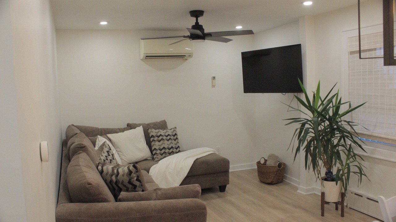 Photo of Livingroom in New Rochelle