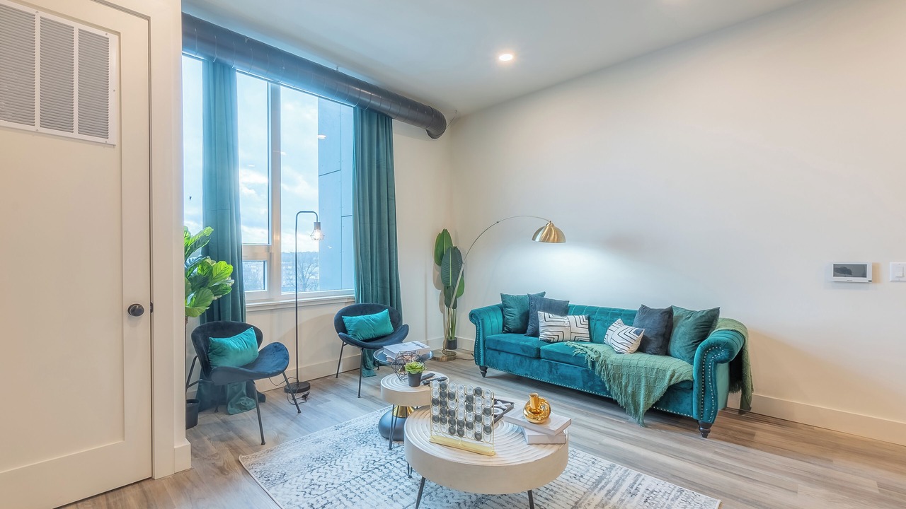Photo of Livingroom in Orange