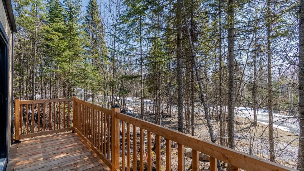 Photo of Outdoor in Adstock