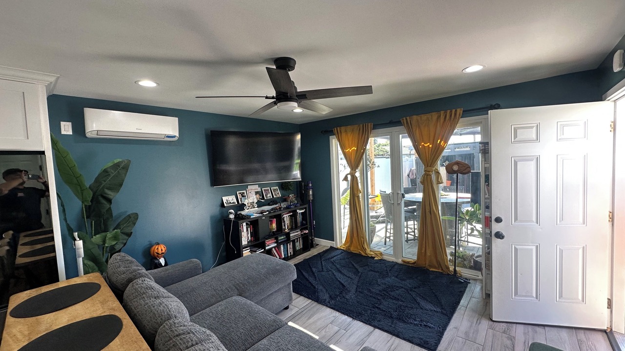 Photo of Livingroom in Bellflower