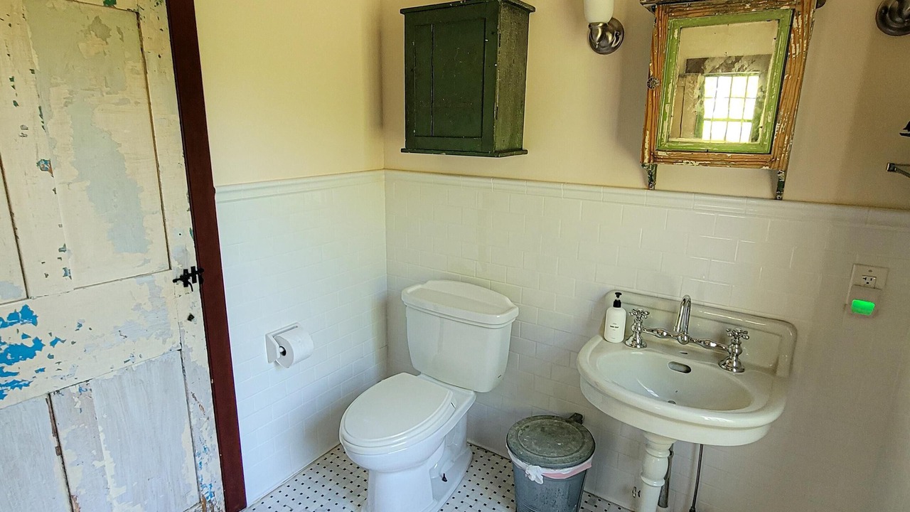 Photo of Bathroom in Highland