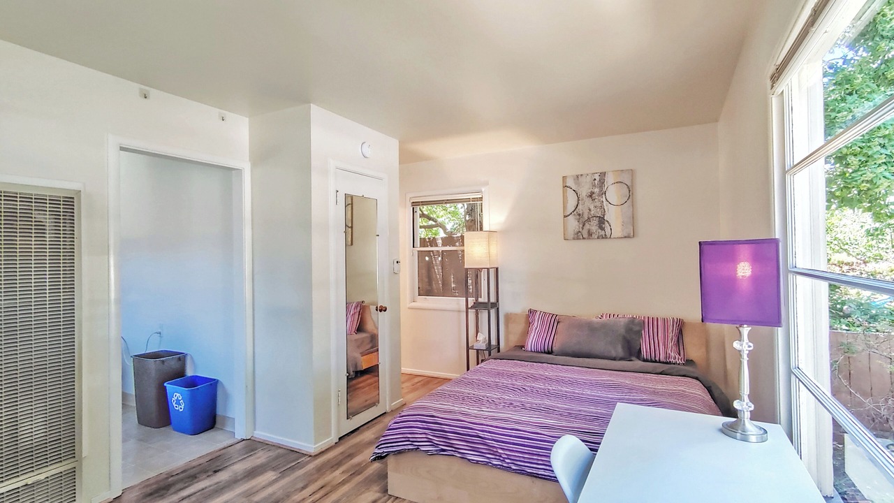 Photo of Bedroom in Redwood City