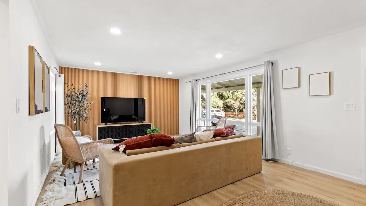 Photo of Livingroom in Redwood City