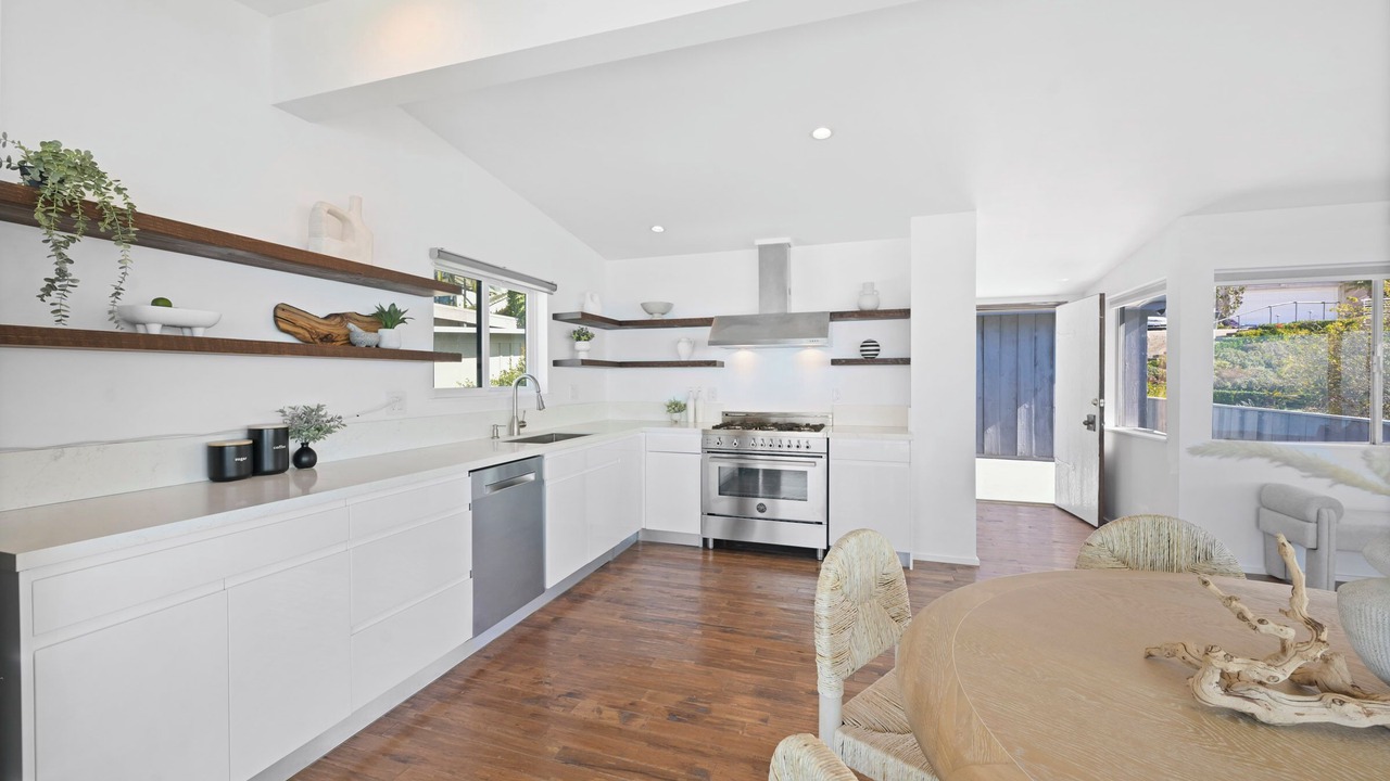 Photo of Kitchen in South Laguna