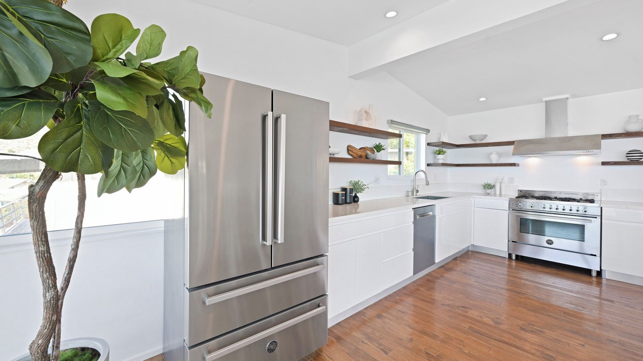 Photo of Kitchen in South Laguna
