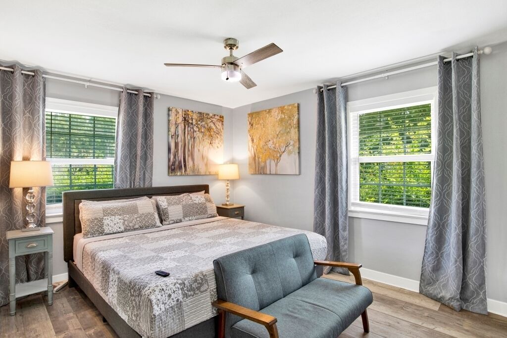 Photo of Bedroom in East Pensacola Heights