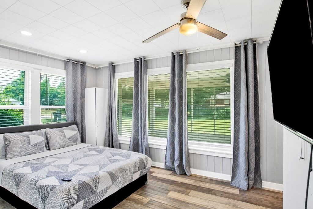Photo of Bedroom in East Pensacola Heights