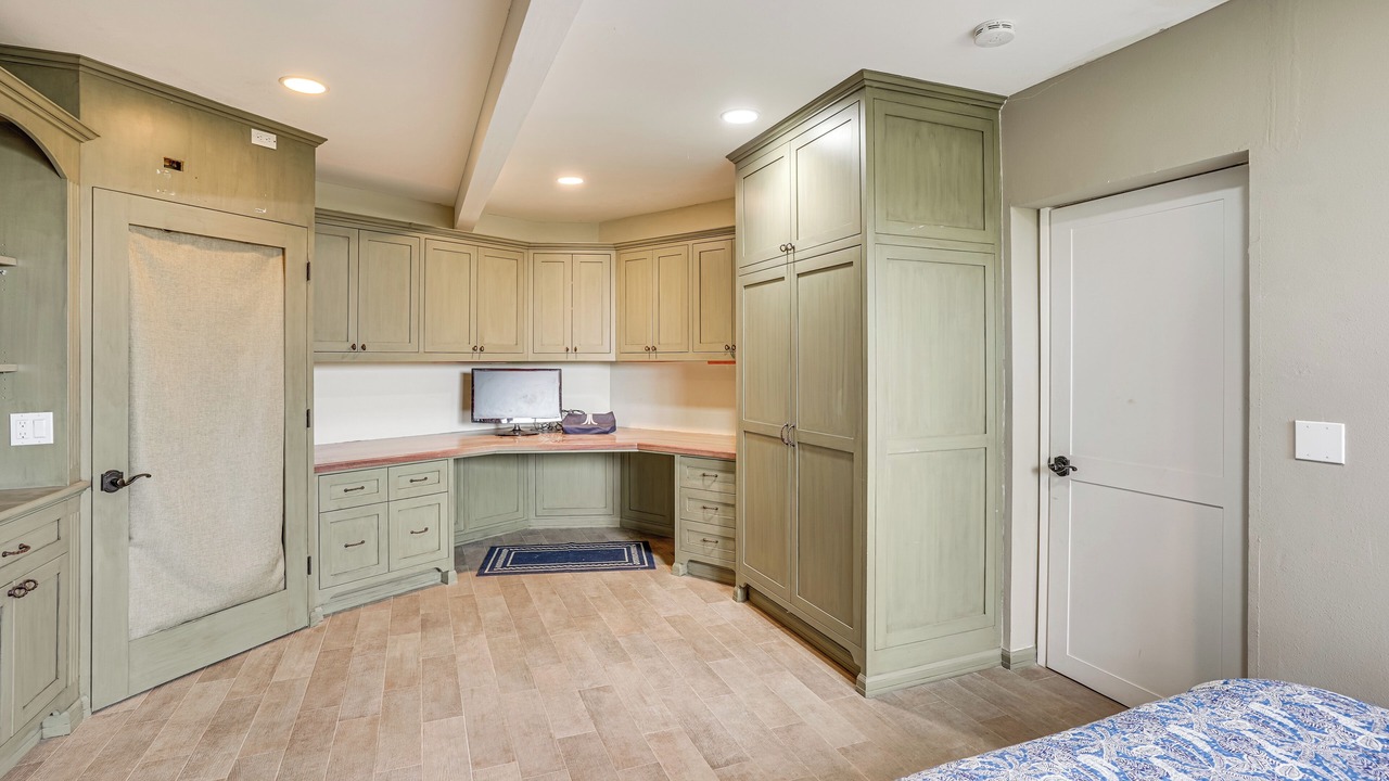 Photo of Bedroom in Rancho Palos Verdes