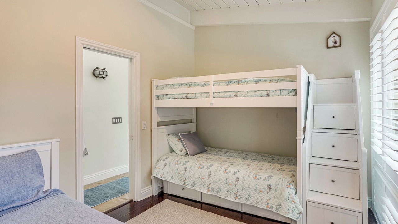 Photo of Bedroom in Rancho Palos Verdes