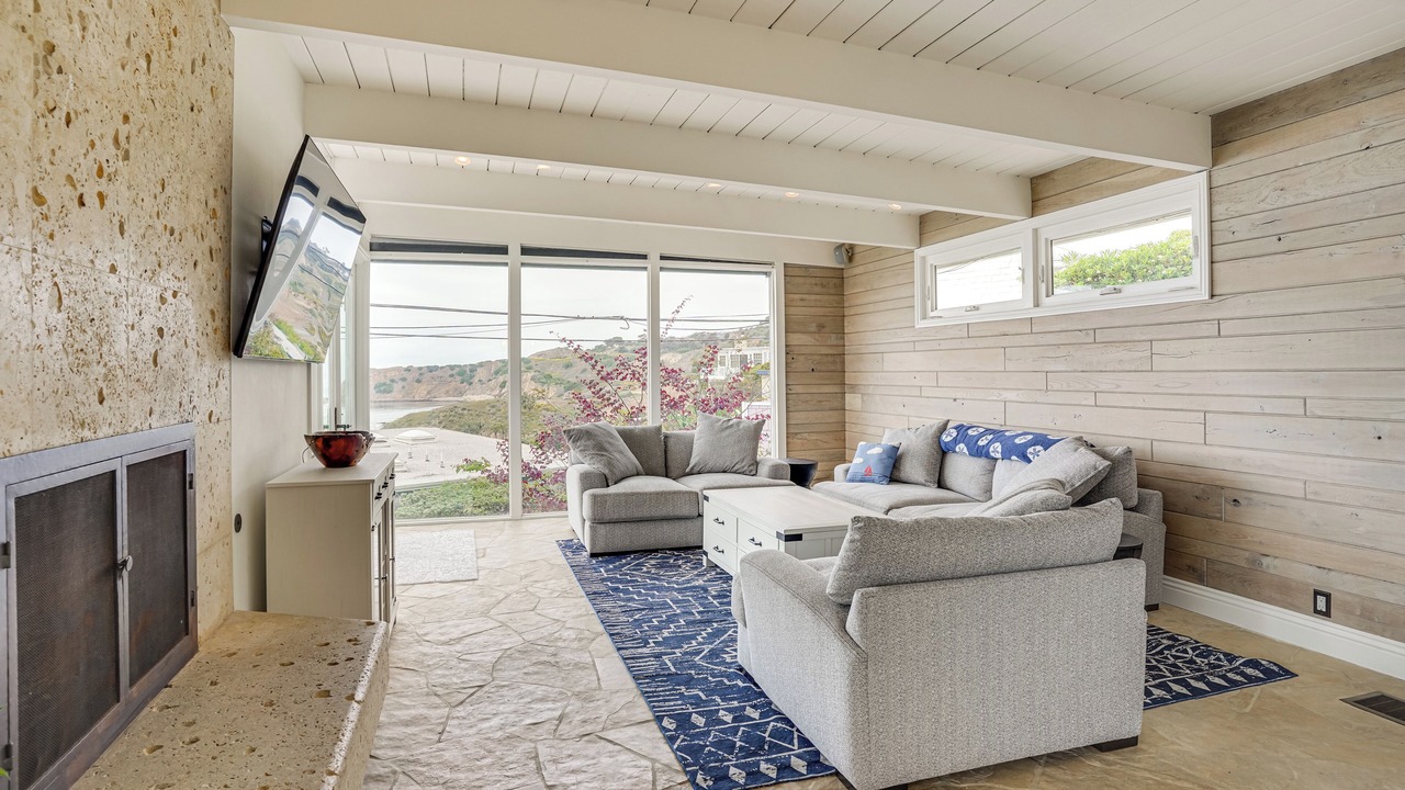 Photo of Livingroom in Rancho Palos Verdes