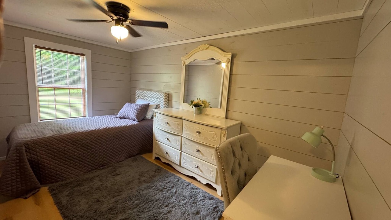 Photo of Bedroom in Scobey