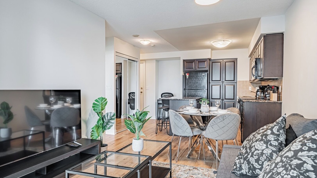 Photo of Livingroom in Downtown Mississauga