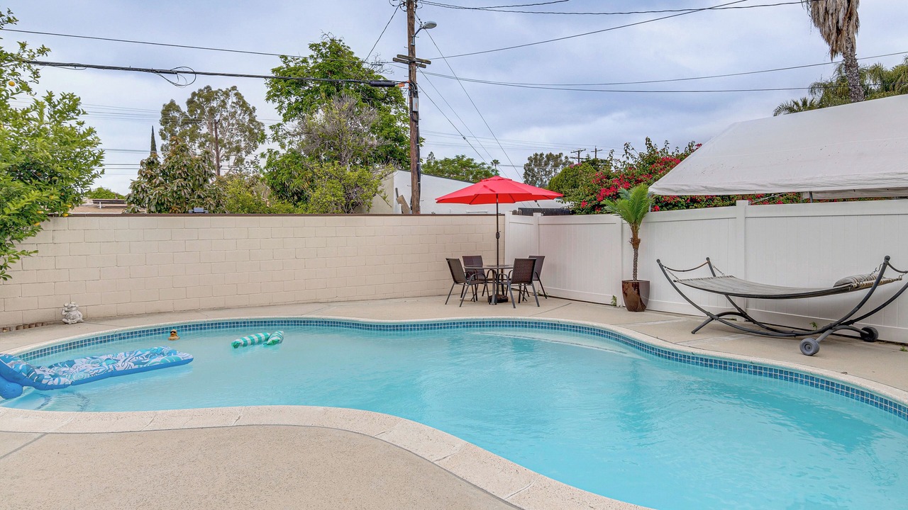Photo of Outdoor in Reseda