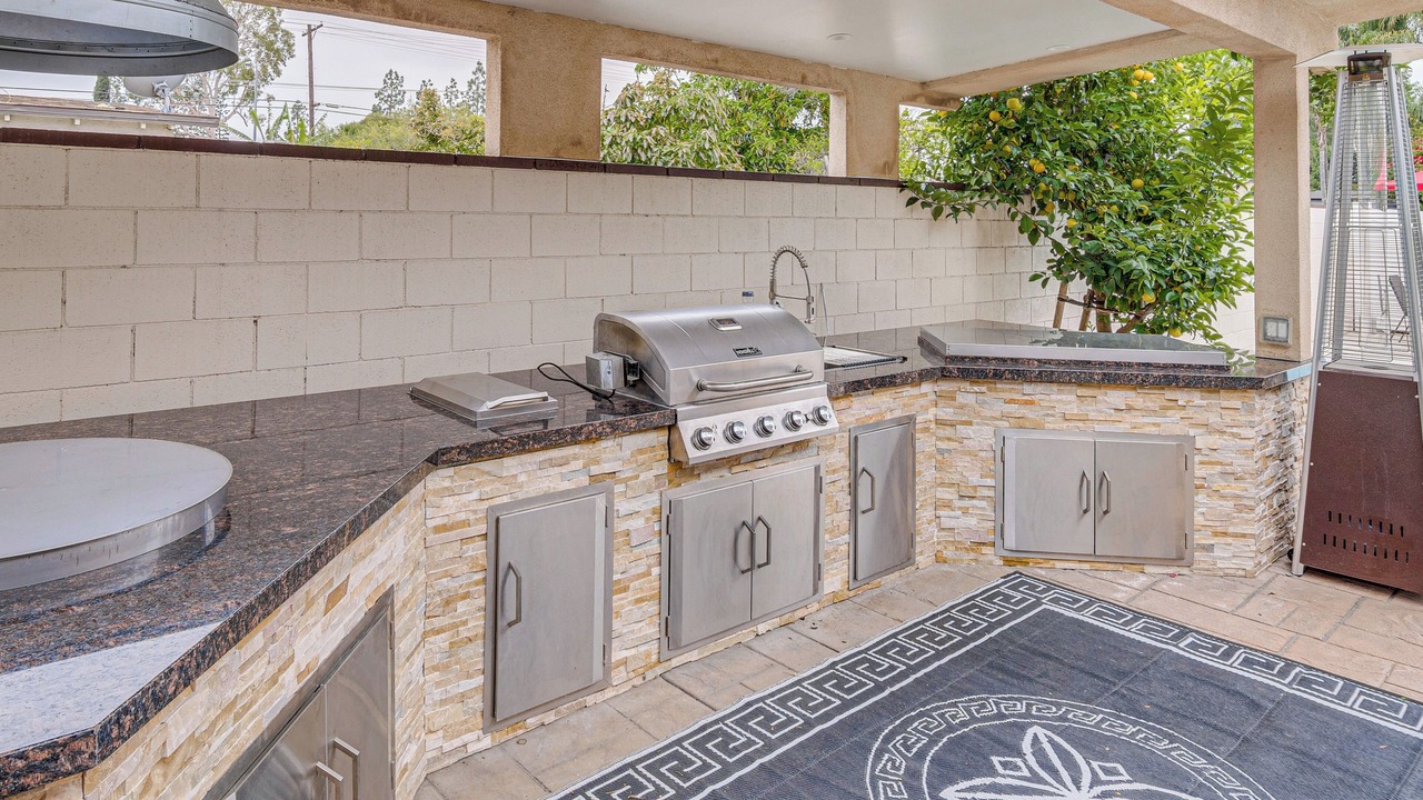 Photo of Outdoor in Reseda