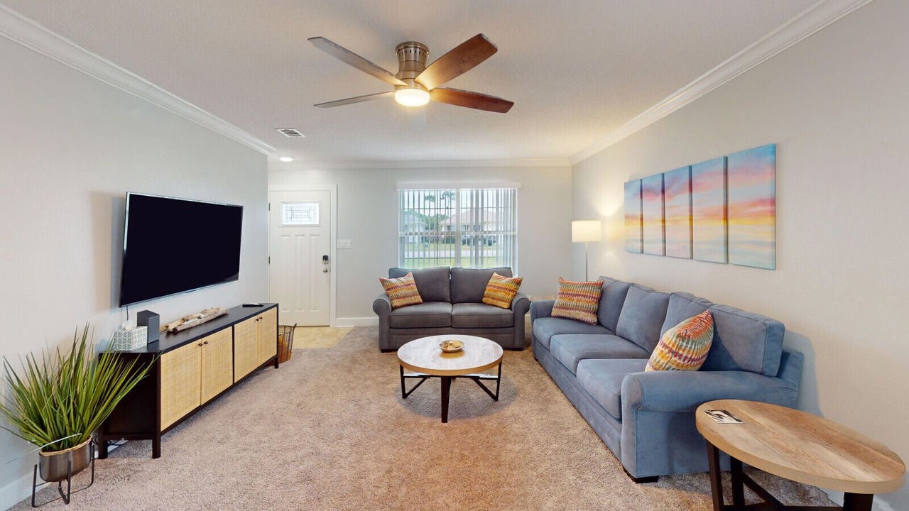 Photo of Livingroom in Pensacola