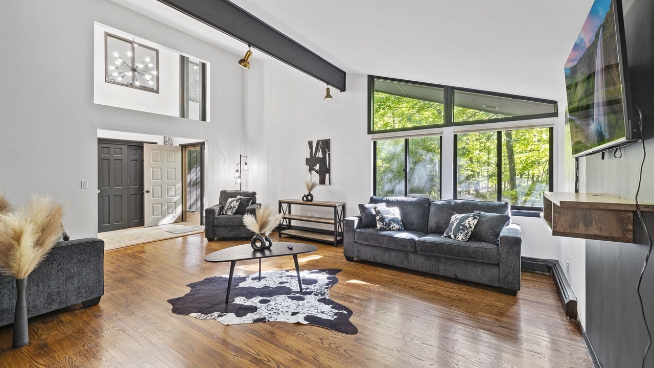 Photo of Livingroom in Washingtonville