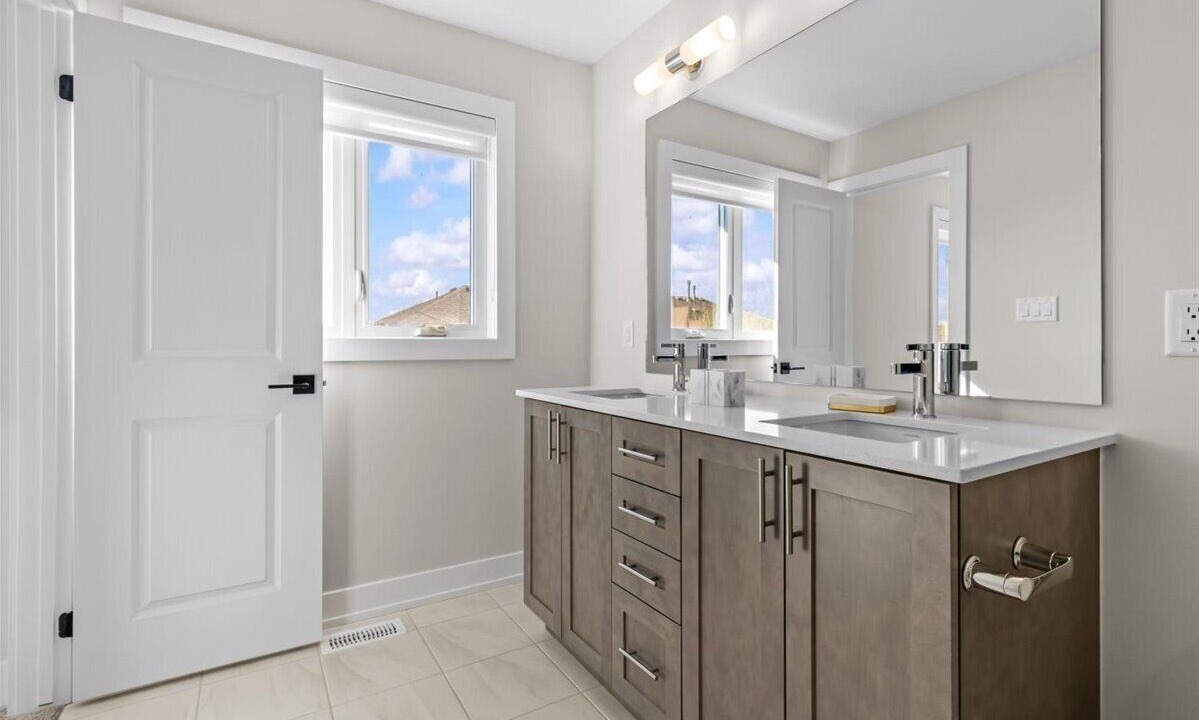 Photo of Bathroom in West Oak Trails