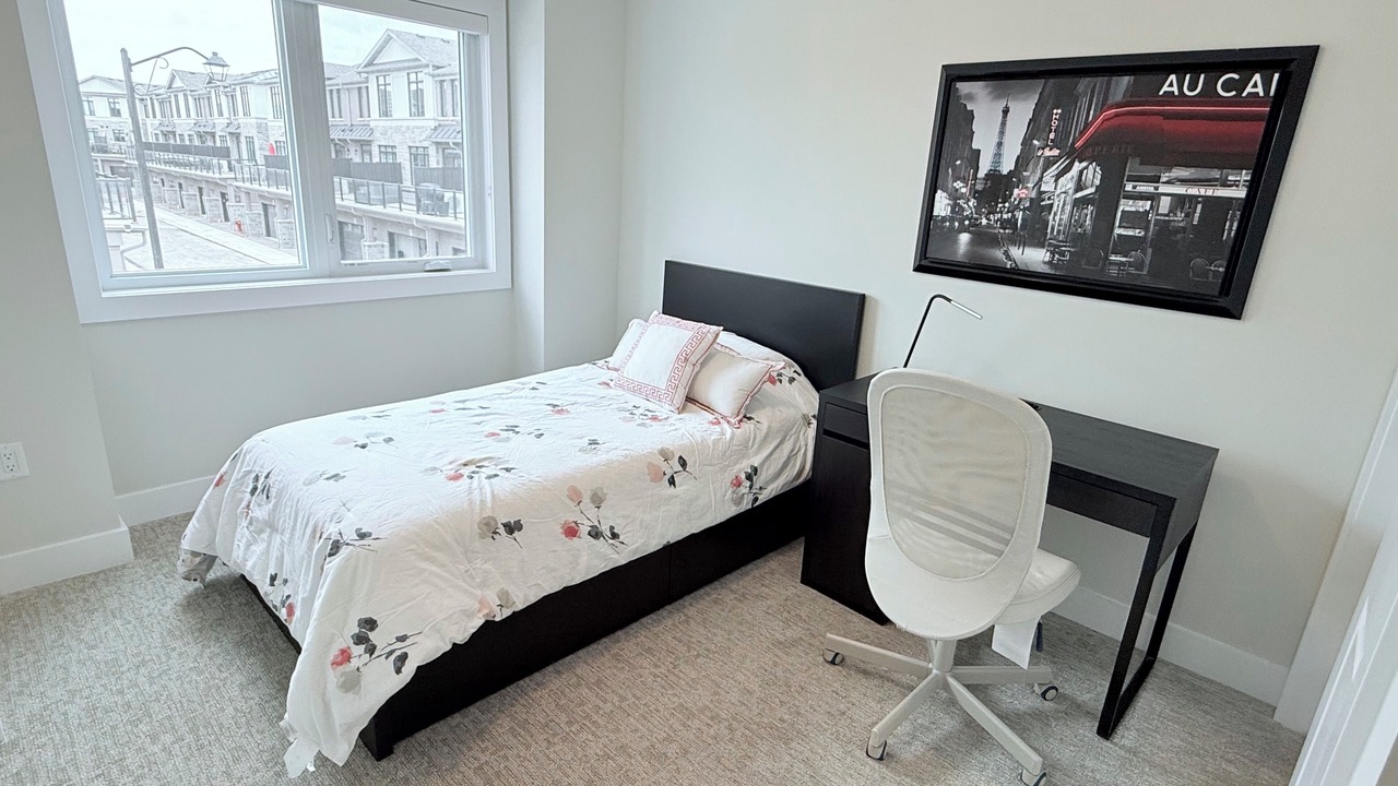 Photo of Bedroom in West Oak Trails