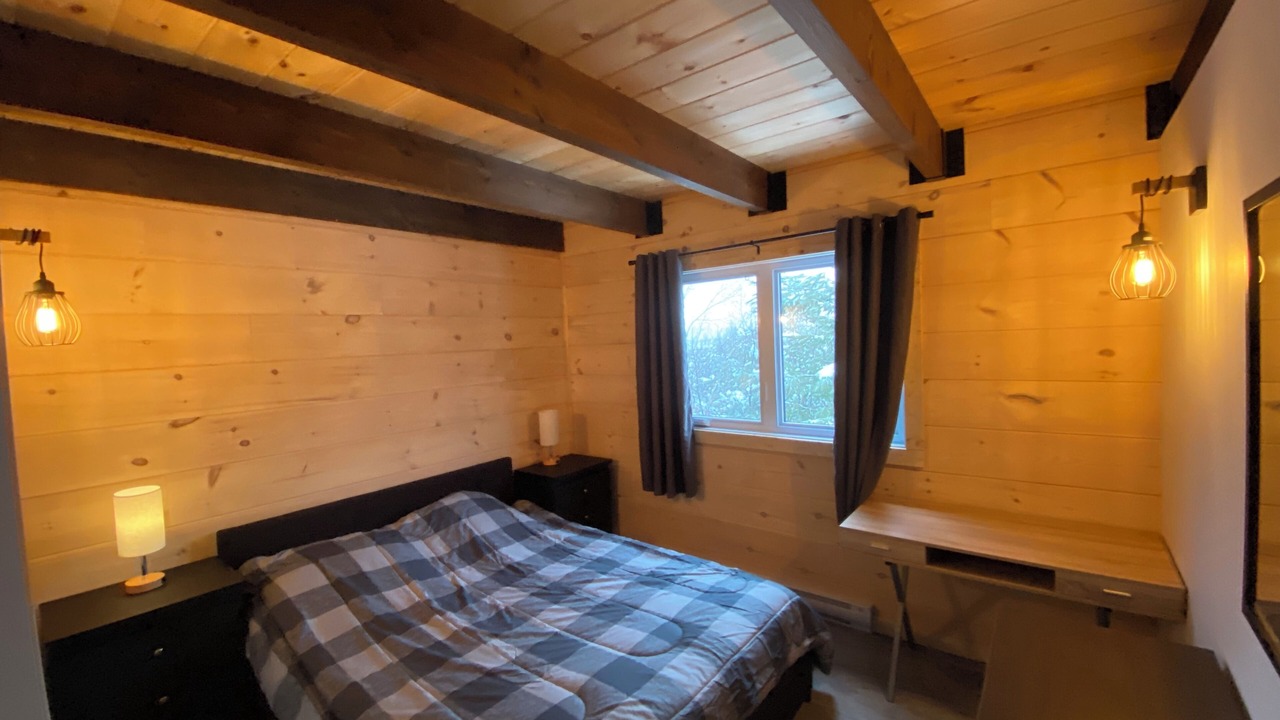 Photo of Bedroom in L'Anse-Saint-Jean